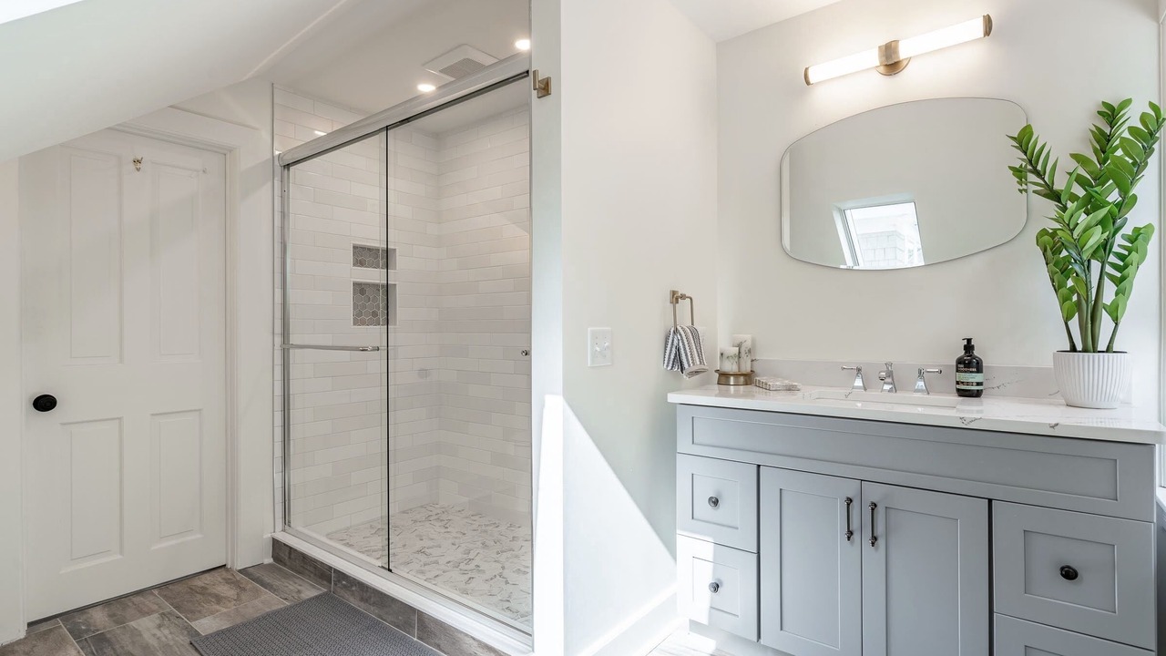Photo of Bathroom in Lenox