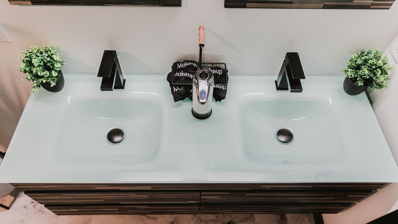 Photo of Bathroom in New Auburn