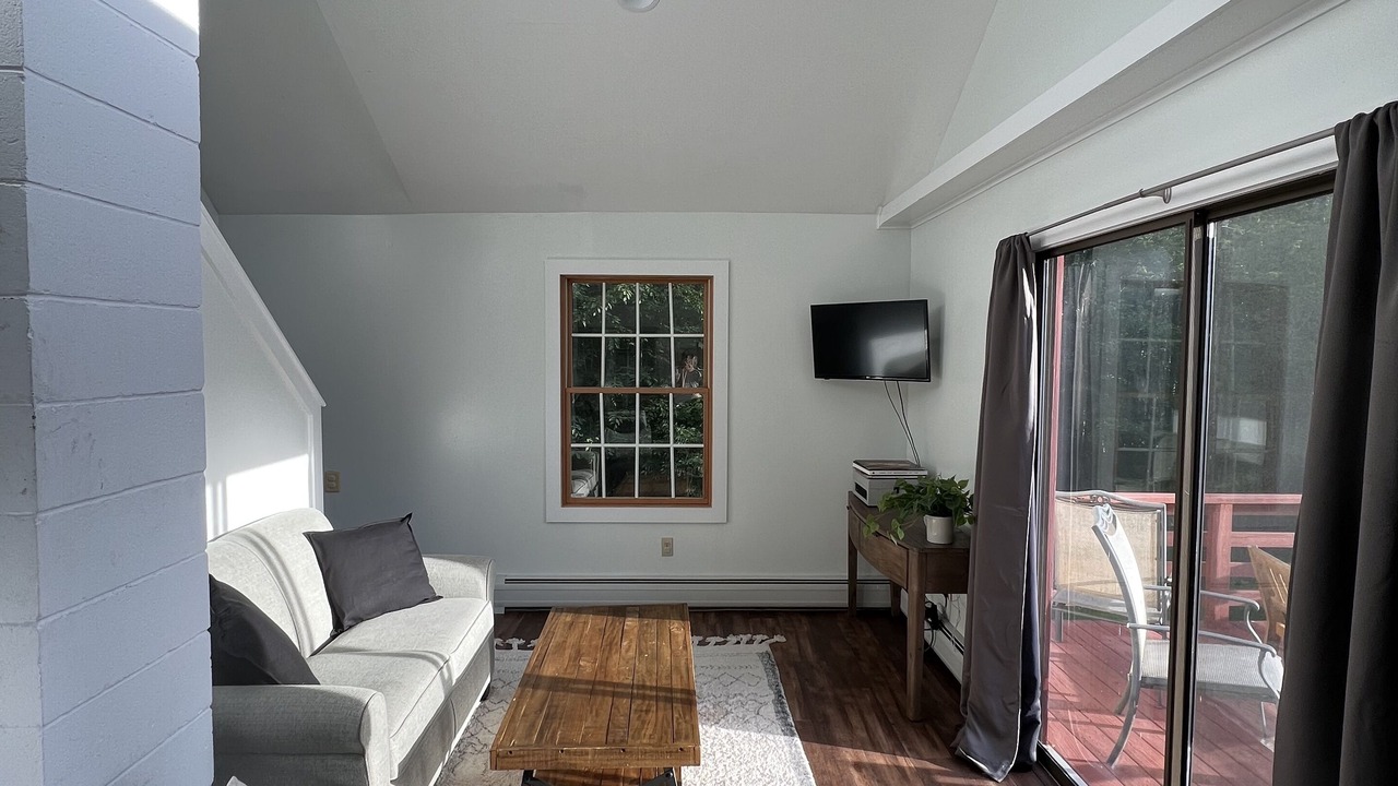 Photo of Livingroom in Bridgewater