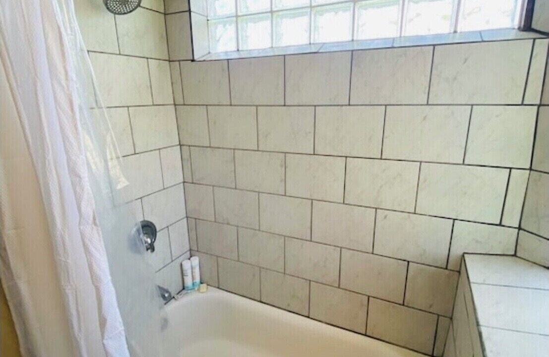 Photo of Bathroom in Arroyo Hondo