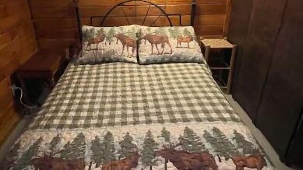 Photo of Bedroom in Compton