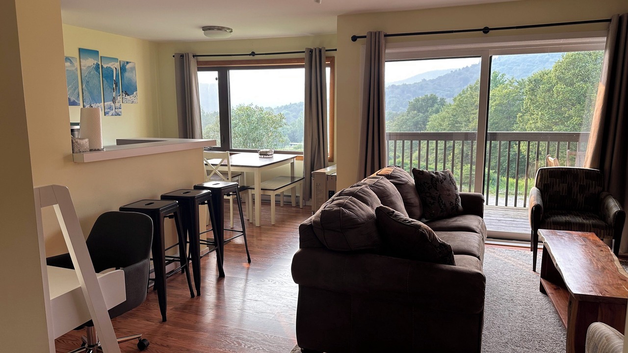 Photo of Livingroom in Bolton Valley