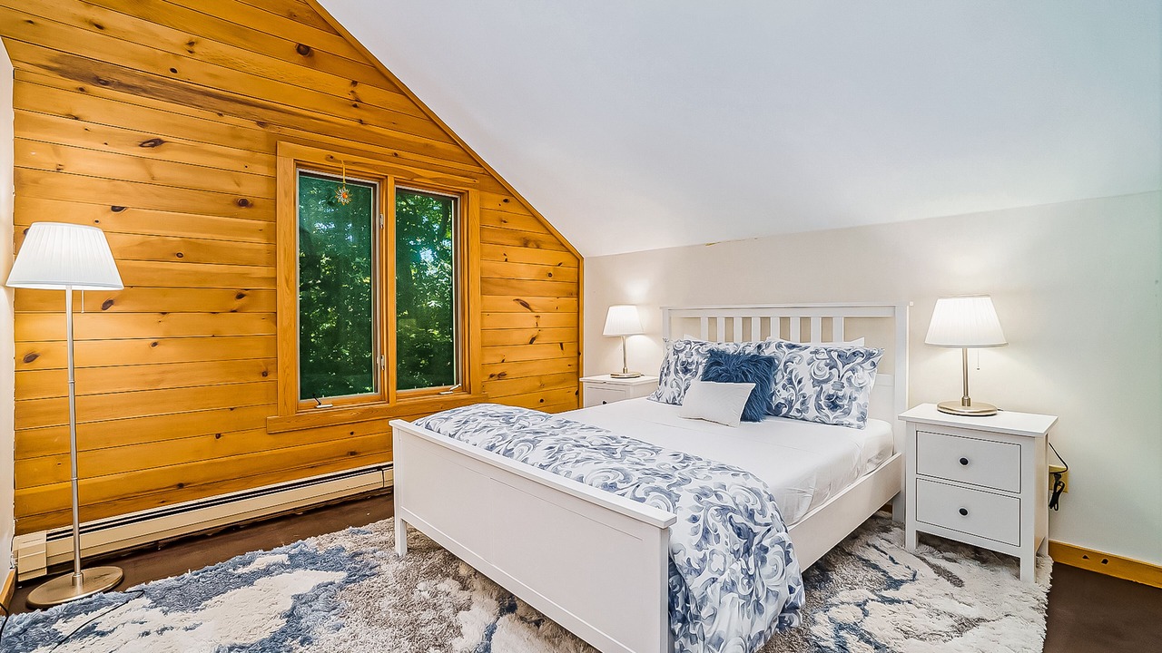 Photo of Bedroom in Benzonia
