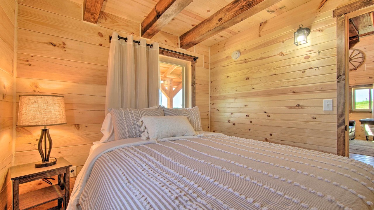Photo of Bedroom in Blanchardville