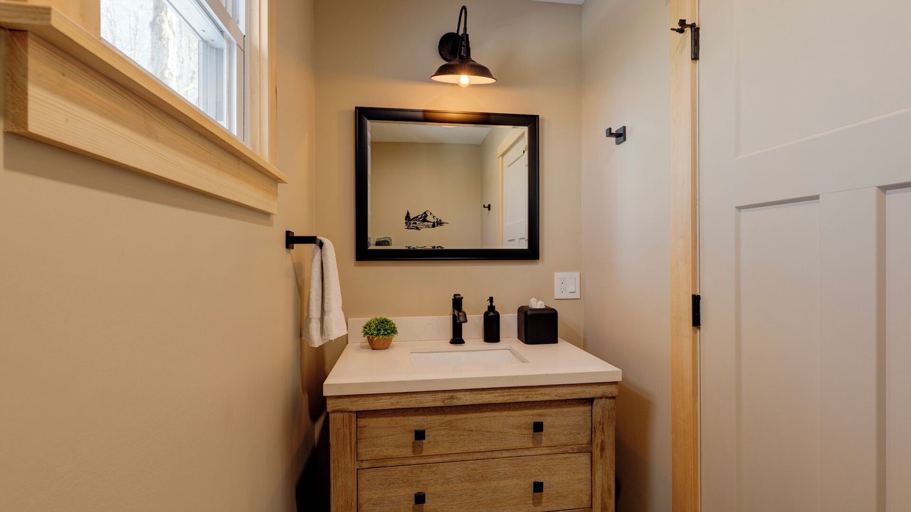 Photo of Bathroom in Sunapee