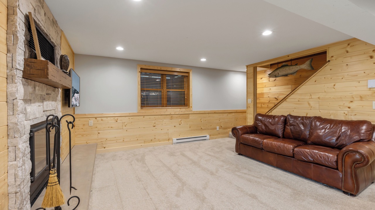 Photo of Livingroom in Crosslake