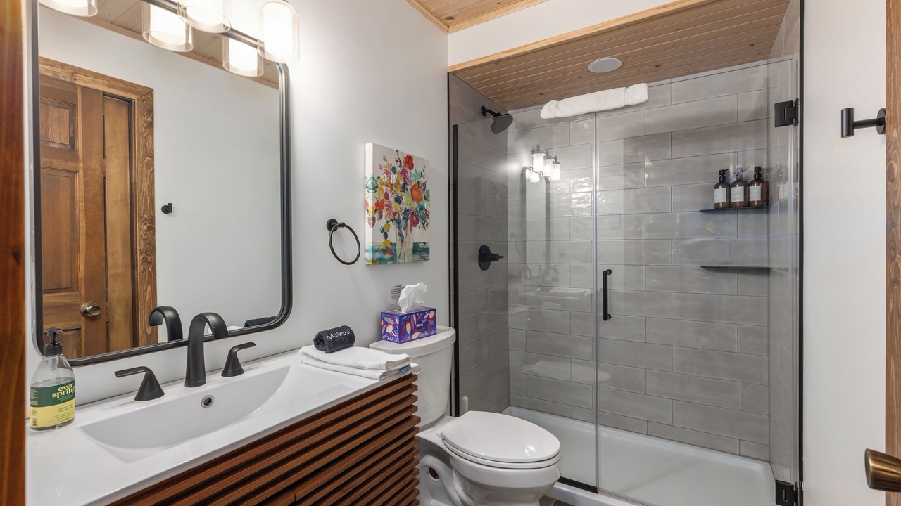Photo of Bathroom in Crosslake