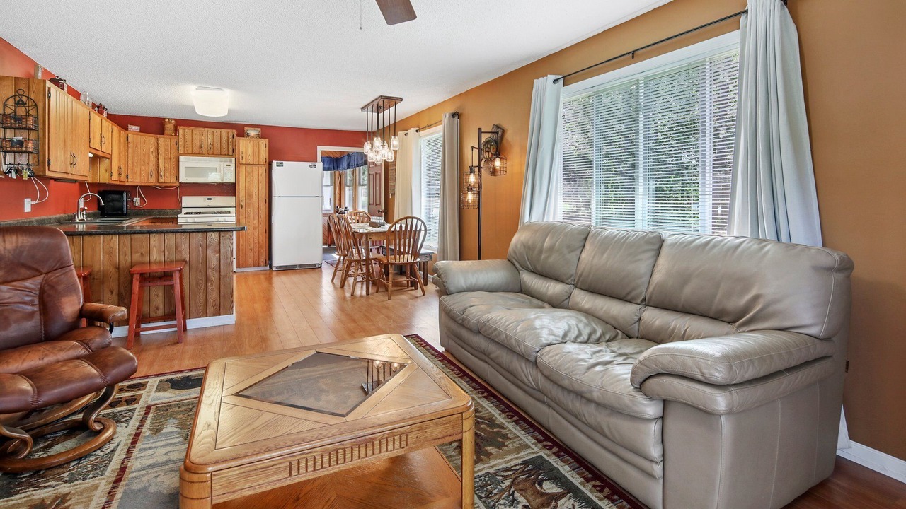 Photo of Livingroom in Wild Oak