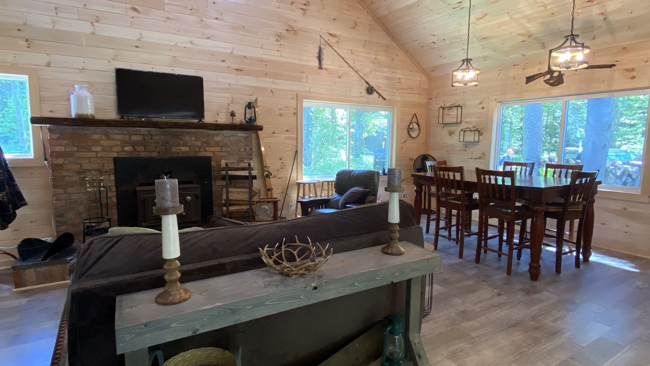 Photo of Livingroom in Salisbury Center
