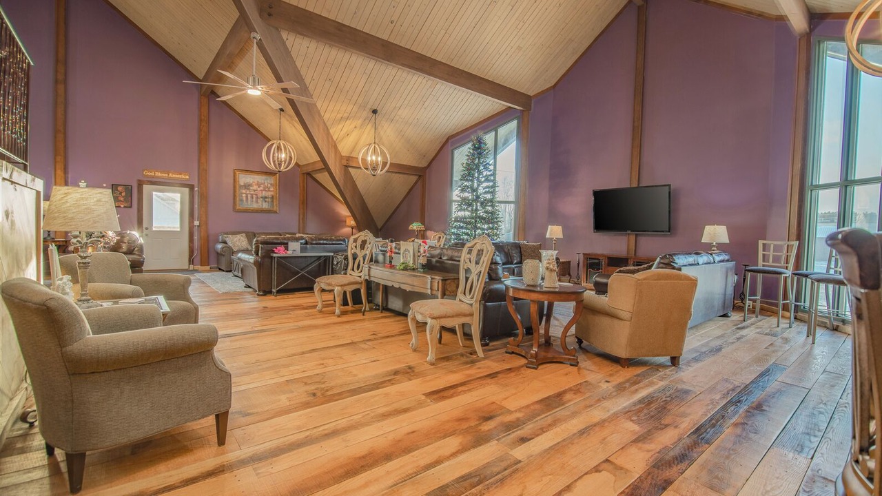 Photo of Bedroom in Clear Lake