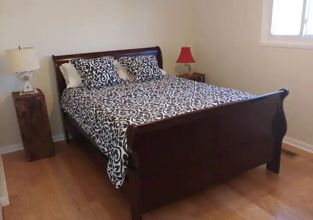 Photo of Bedroom in Clay