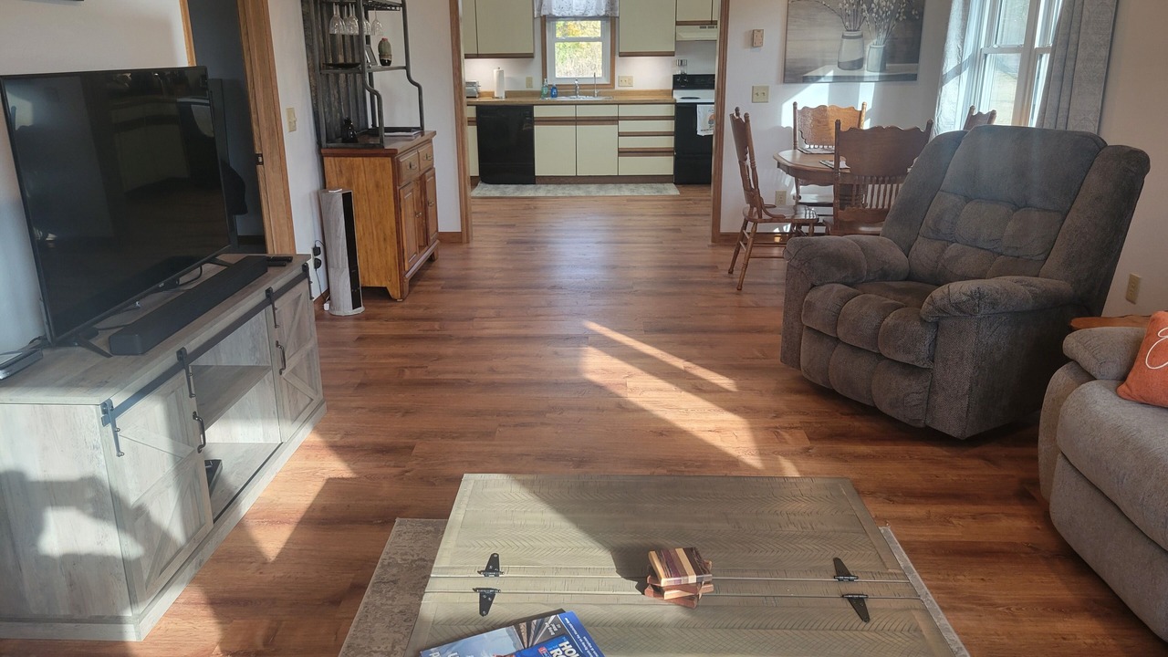 Photo of Livingroom in Hillsboro