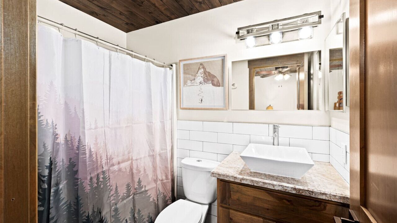 Photo of Bathroom in Lutsen