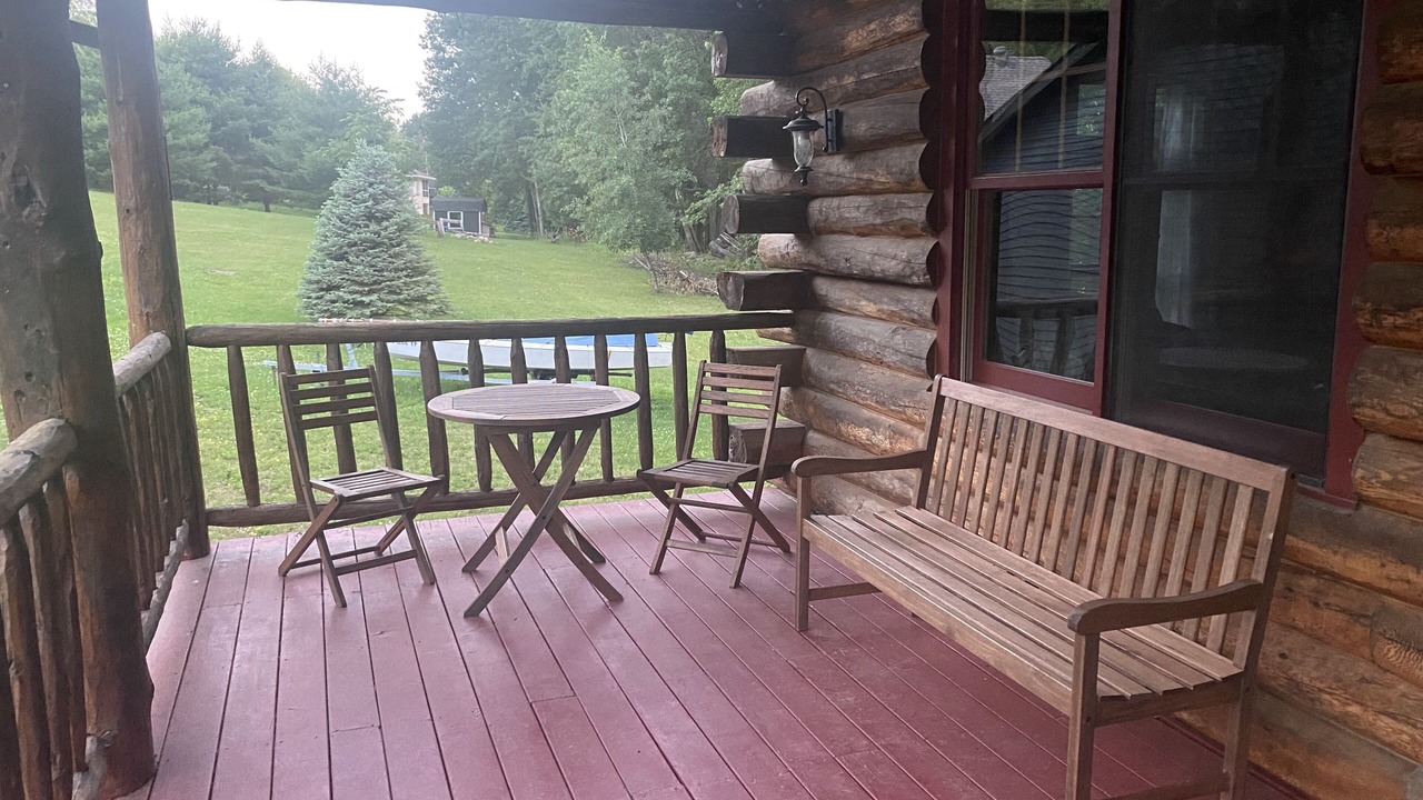 Photo of Outdoor in Dresser