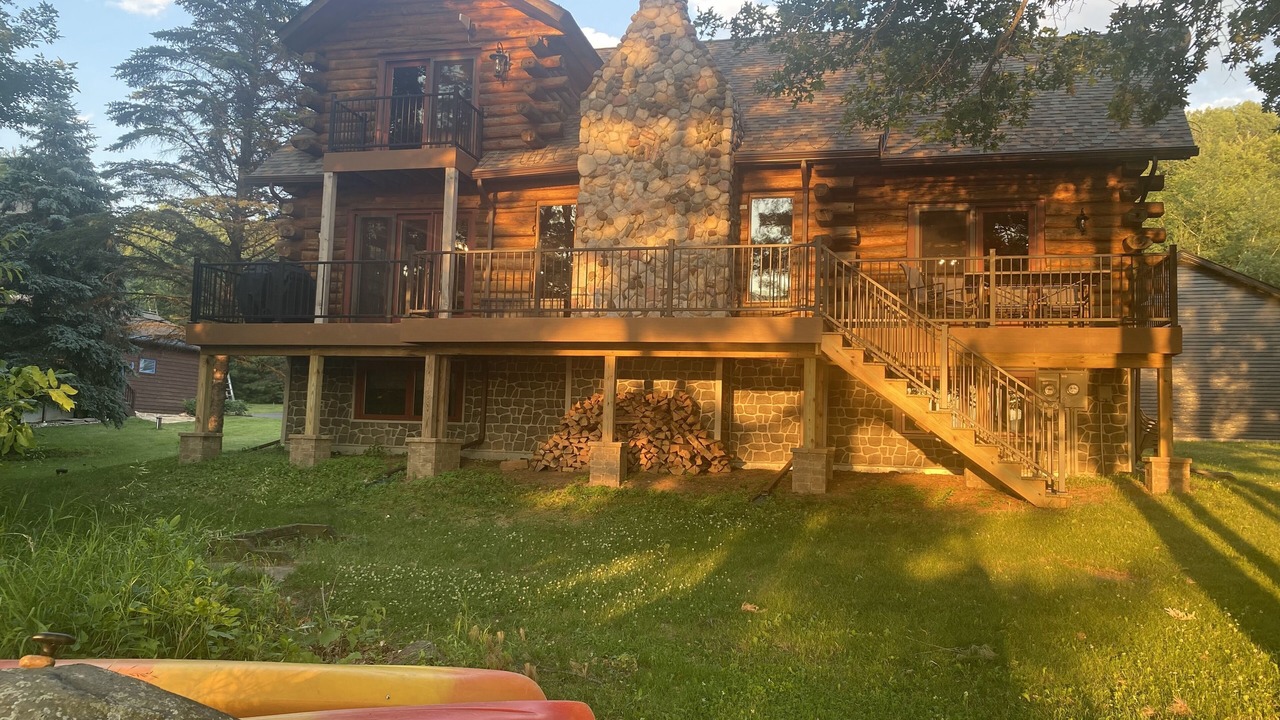Photo of Outdoor in Dresser