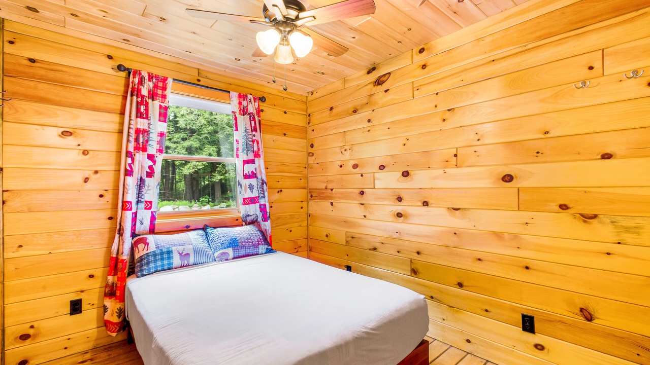 Photo of Bedroom in Schroon Lake