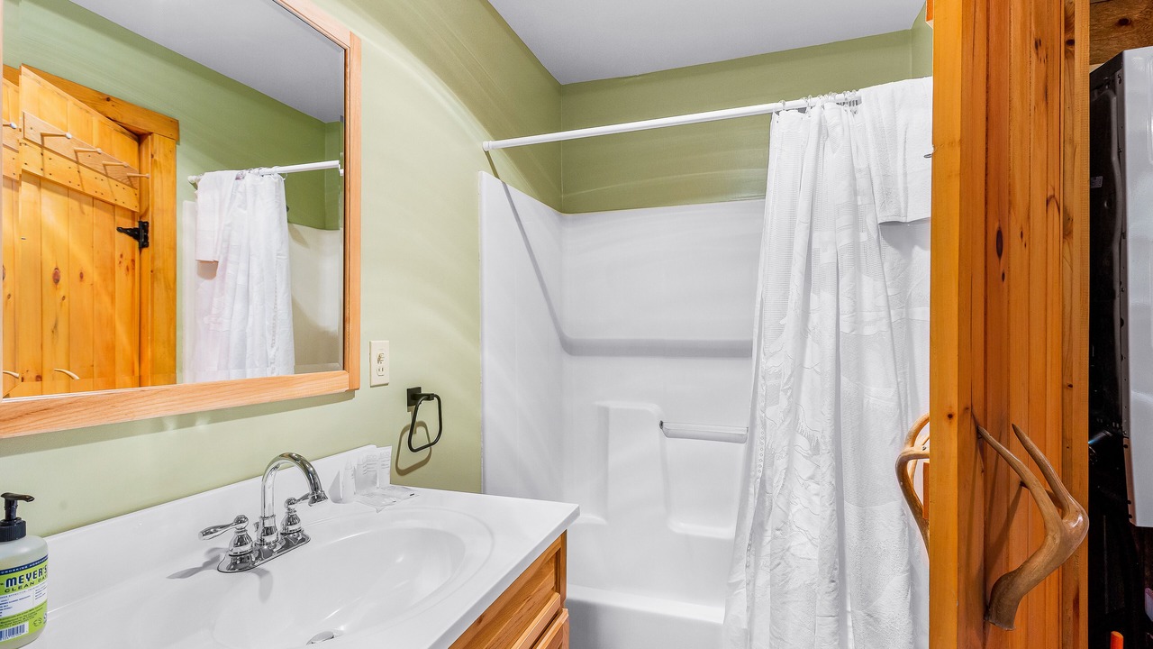 Photo of Bathroom in Schroon Lake