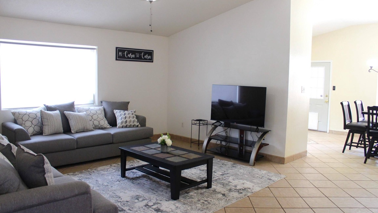 Photo of Livingroom in Albuquerque