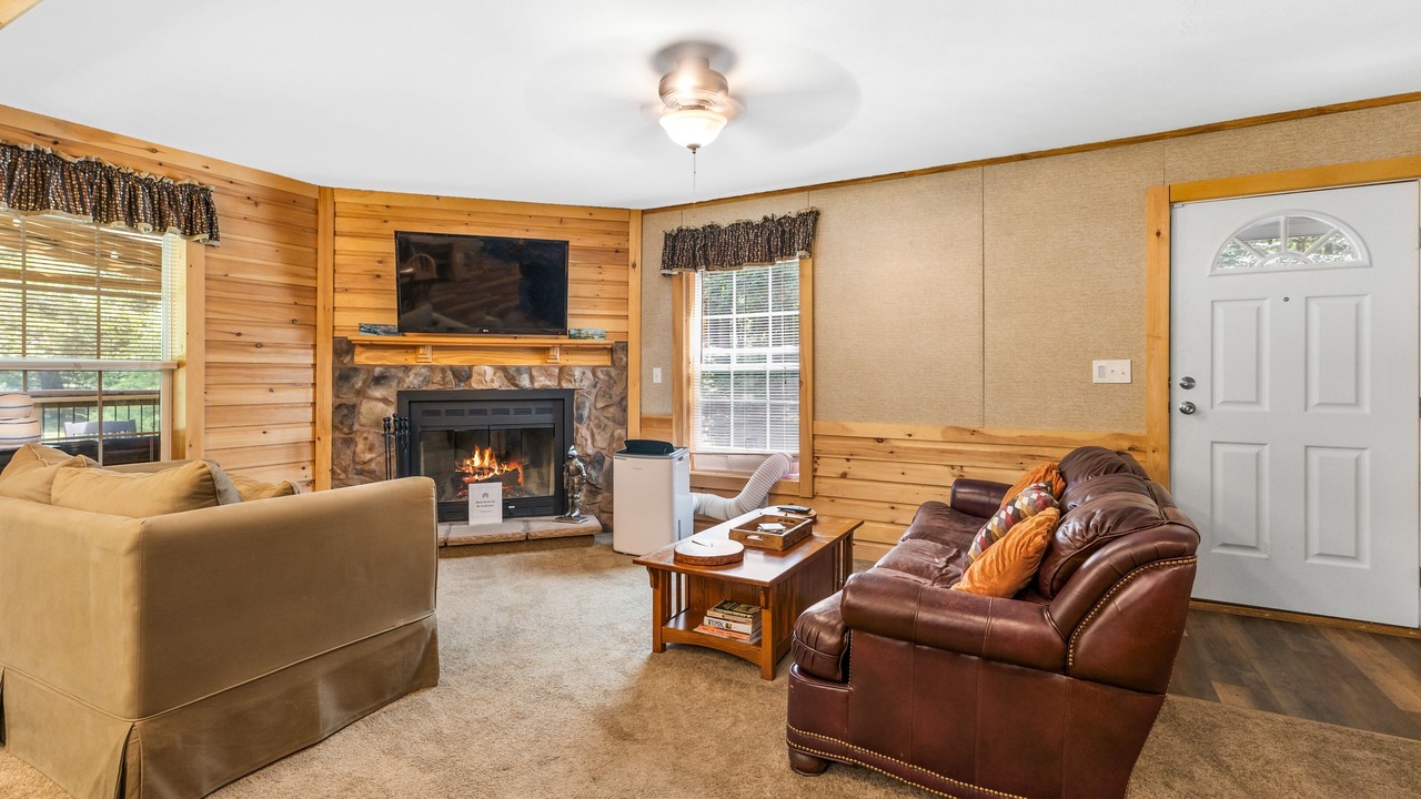 Photo of Livingroom in Schroon Lake