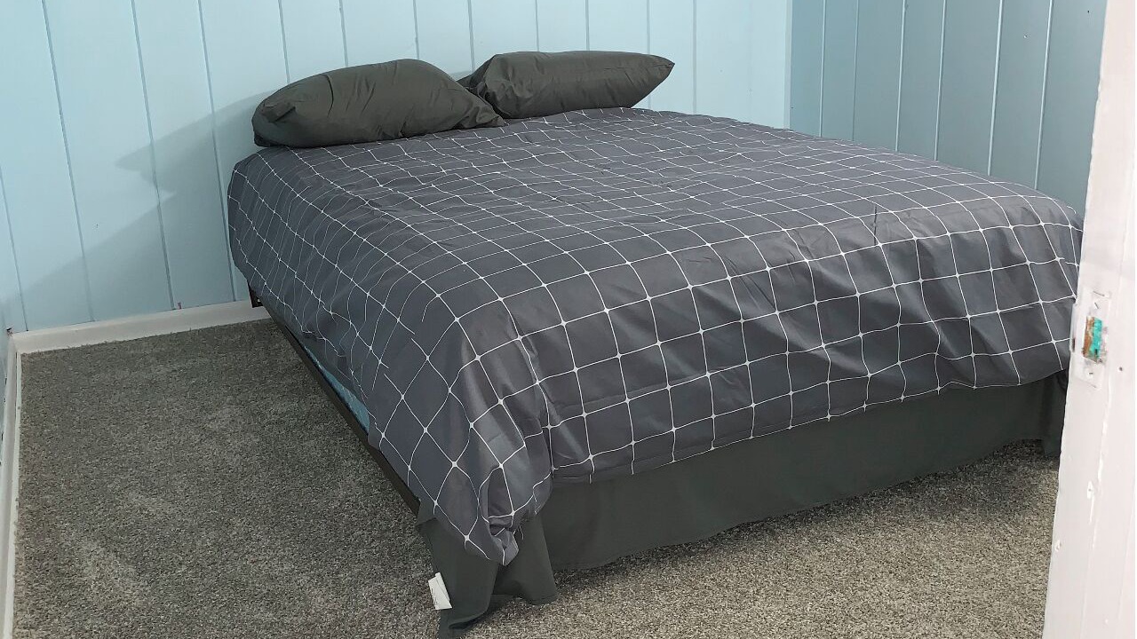 Photo of Bedroom in Westside Connection