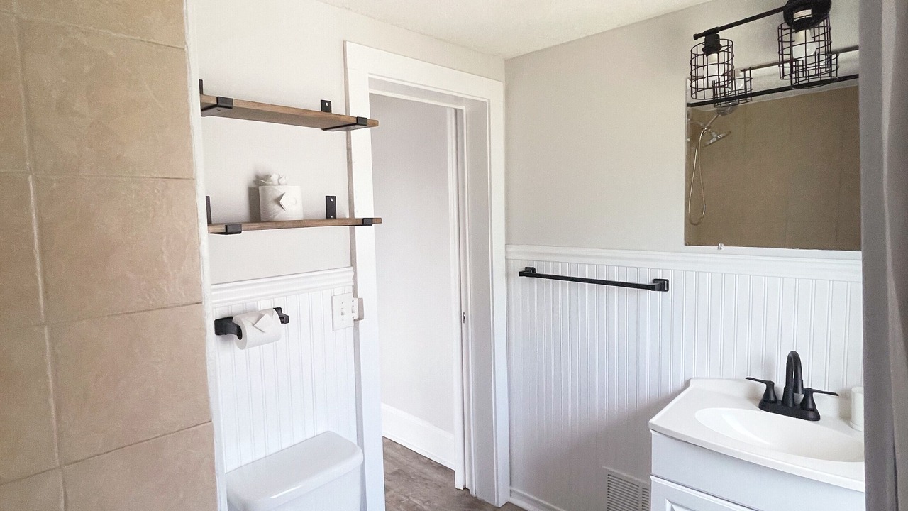 Photo of Bathroom in Payne - Phalen