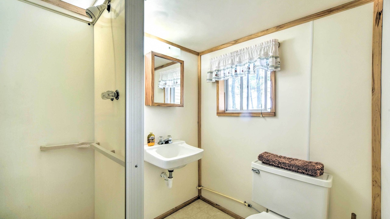 Photo of Bathroom in Stone Lake