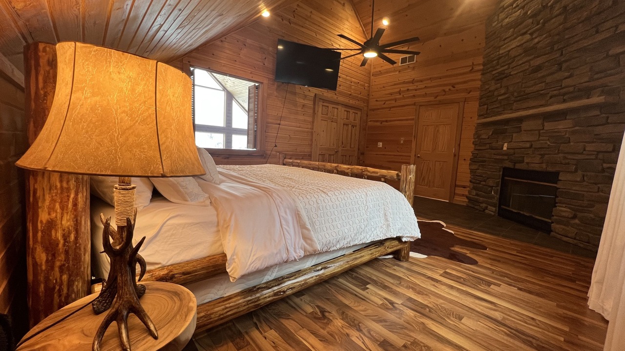 Photo of Bedroom in Iola