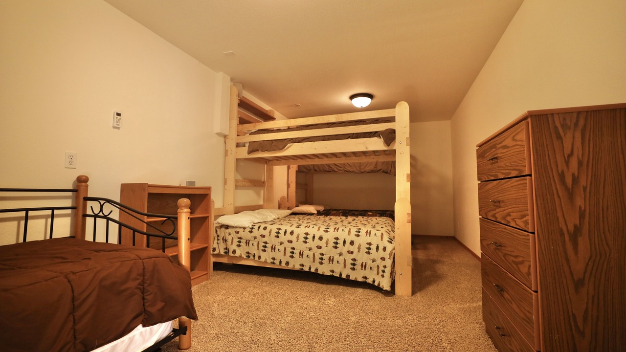 Photo of Bedroom in Lake Tomahawk
