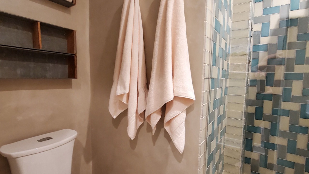 Photo of Bathroom in South Capitol