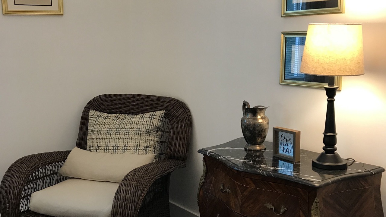 Photo of Livingroom in Canton