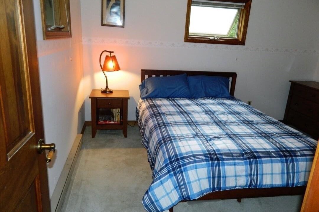 Photo of Bedroom in Brier Hill