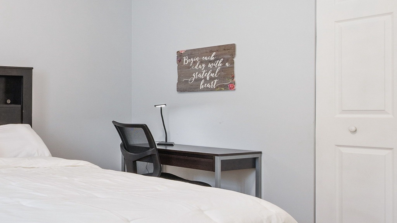 Photo of Bedroom in Middletown