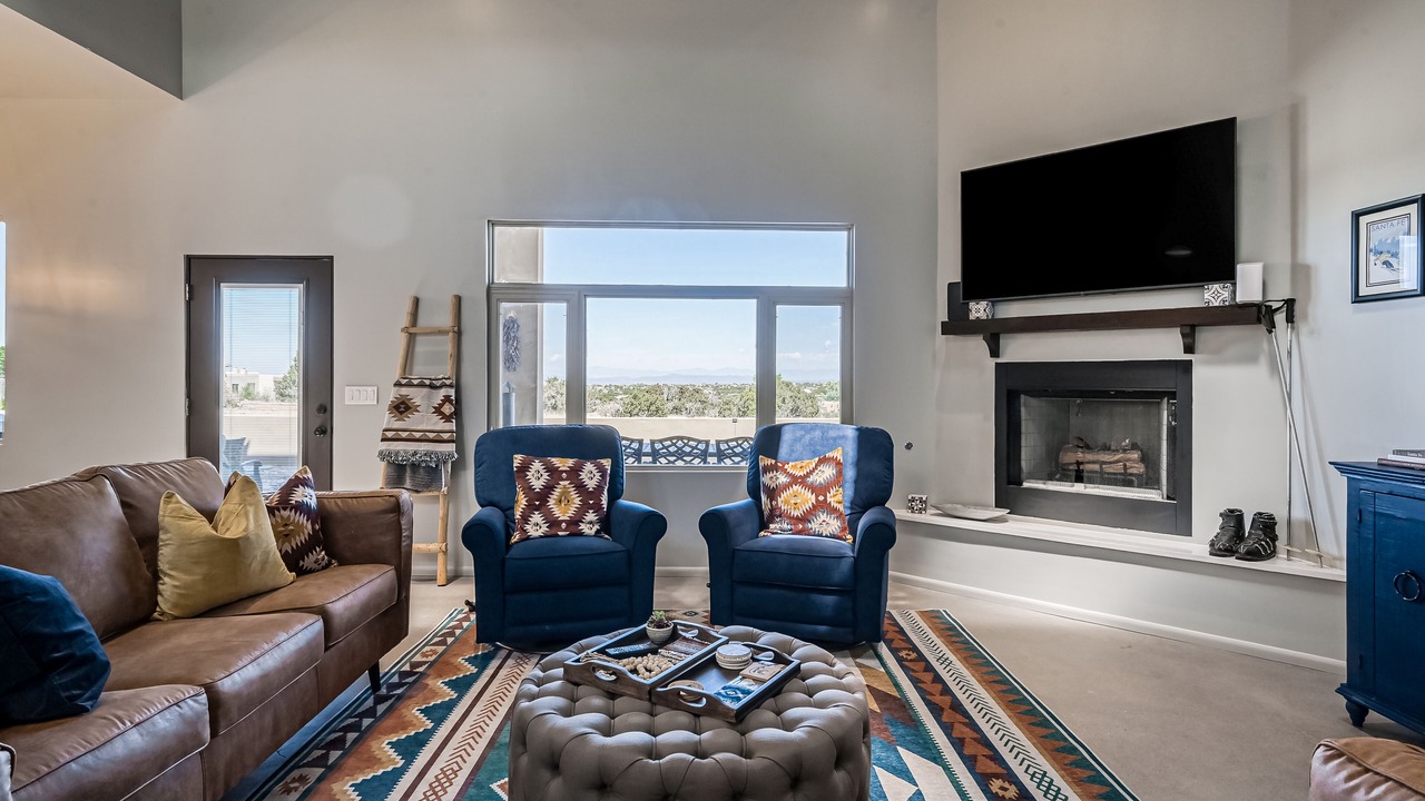 Photo of Livingroom in Eldorado at Santa Fe
