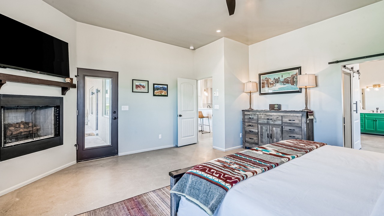 Photo of Bedroom in Eldorado at Santa Fe