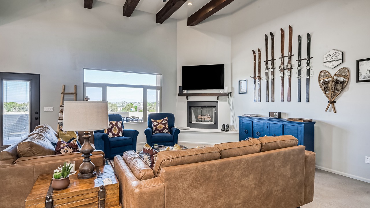 Photo of Livingroom in Eldorado at Santa Fe