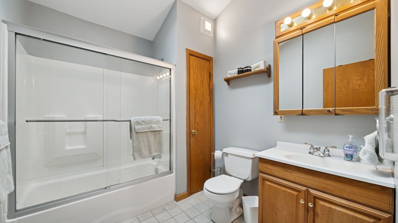 Photo of Bathroom in Cheat Lake
