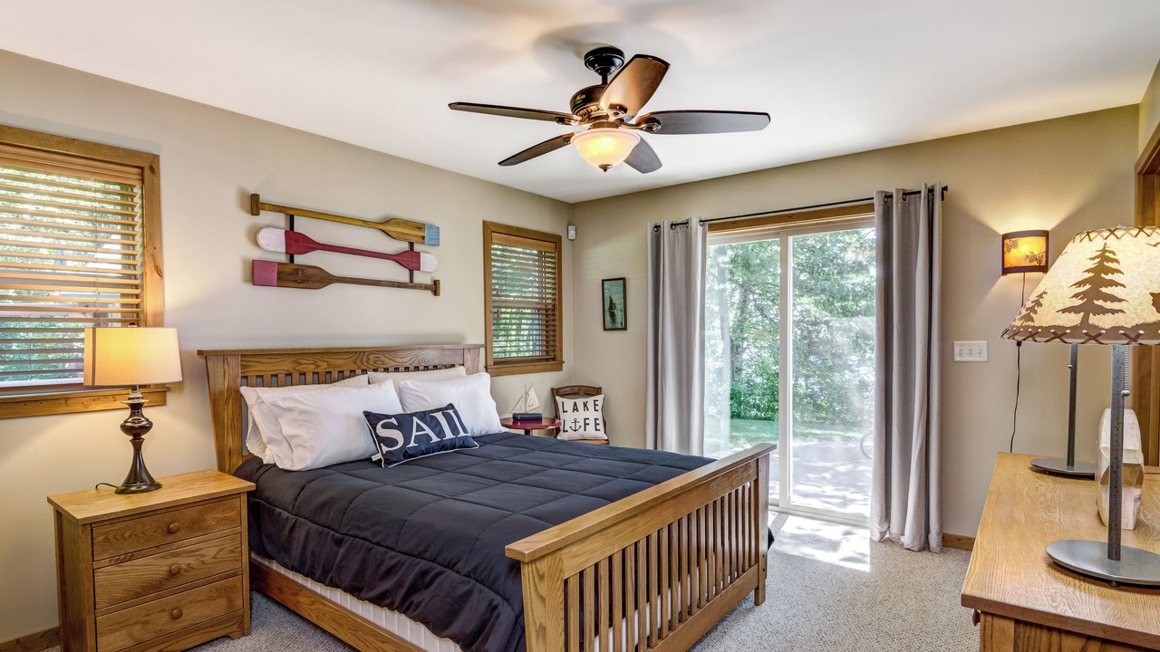 Photo of Bedroom in Holcombe