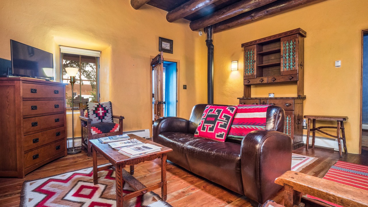 Photo of Livingroom in Taos