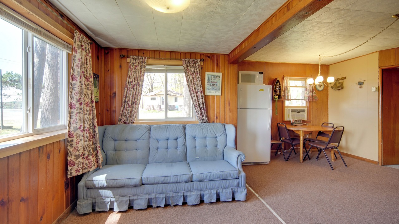 Photo of Livingroom in Stone Lake