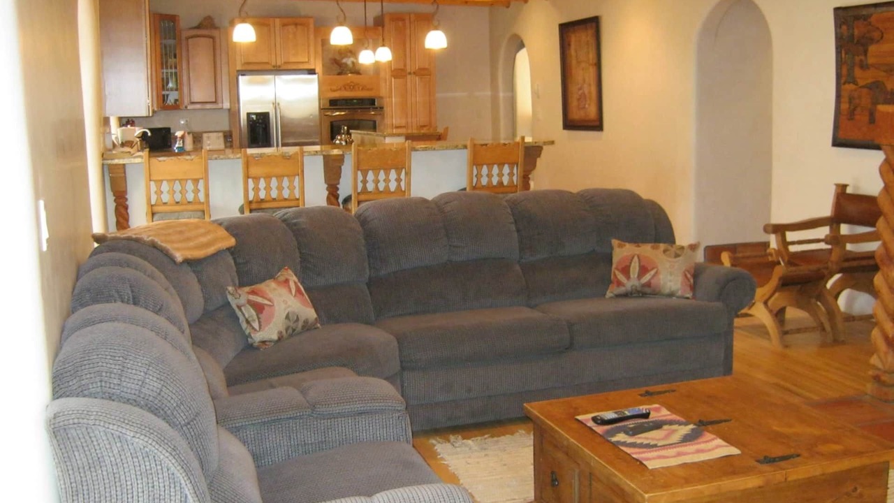 Photo of Livingroom in Taos