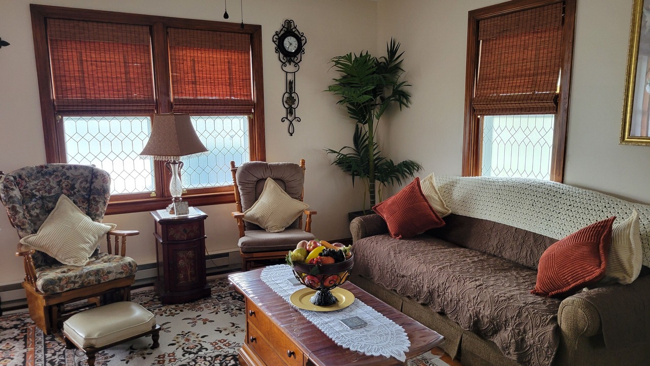 Photo of Livingroom in Ranson