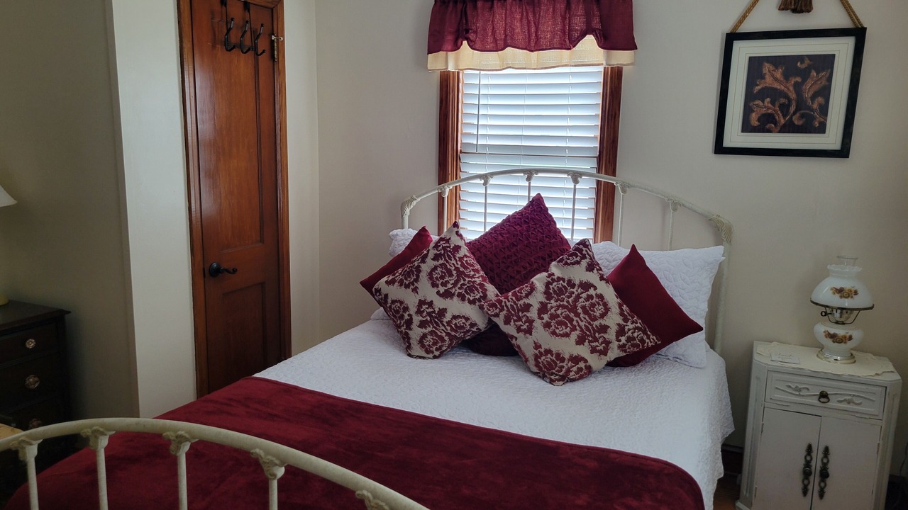 Photo of Bedroom in Ranson