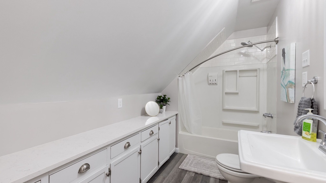 Photo of Bathroom in Midway