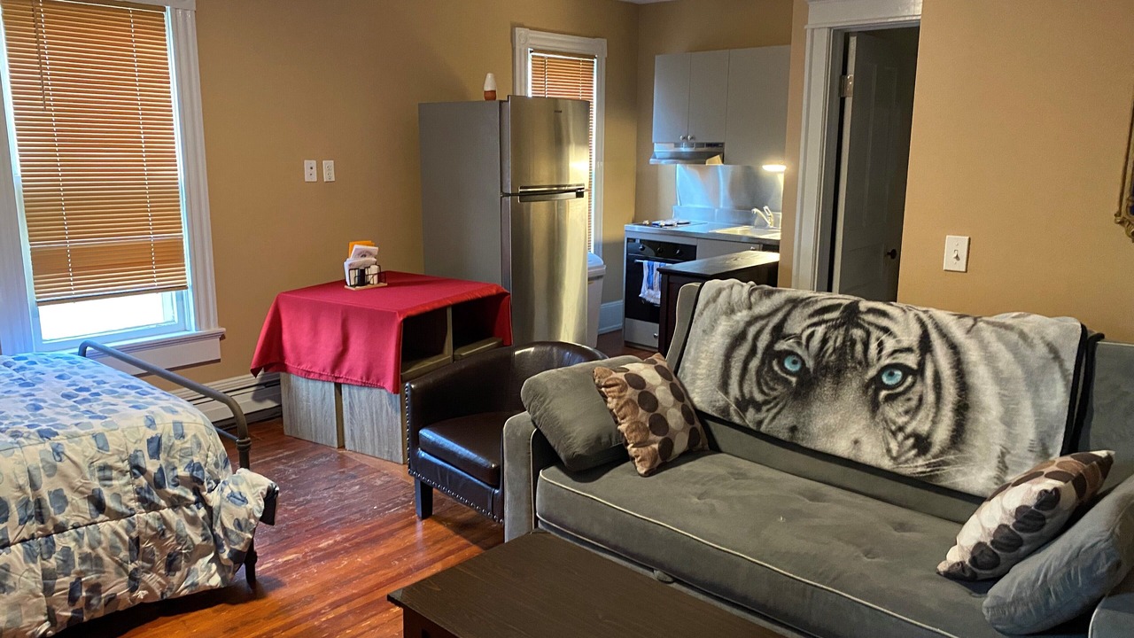 Photo of Livingroom in Hydeville