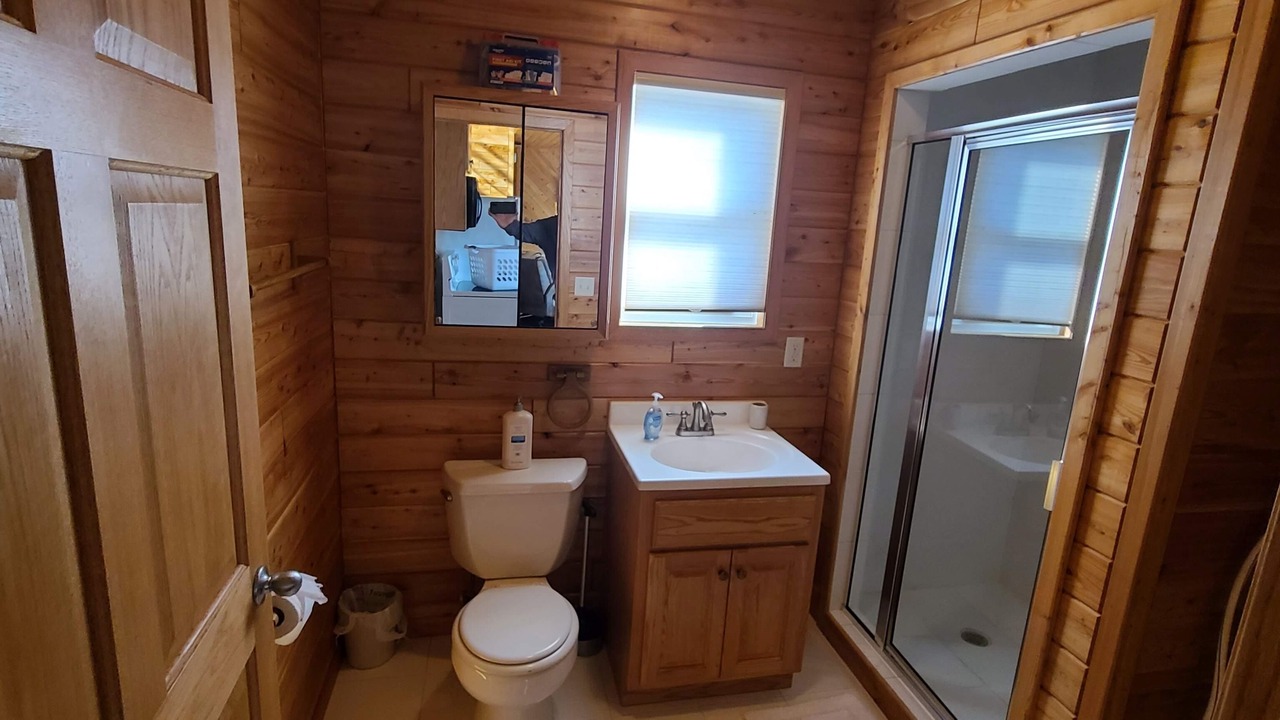 Photo of Bathroom in Garrison