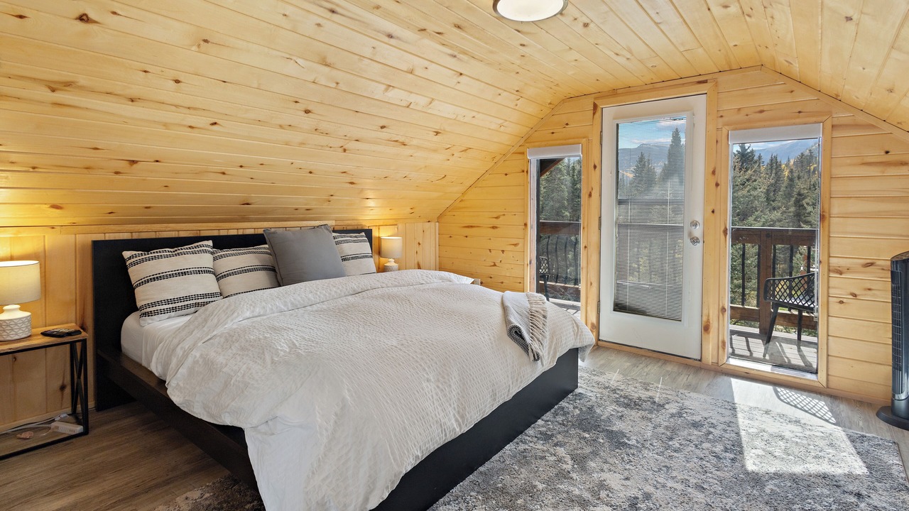 Photo of Bedroom in Red River