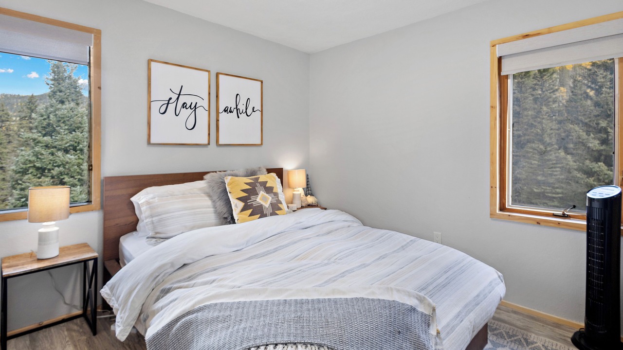Photo of Bedroom in Red River