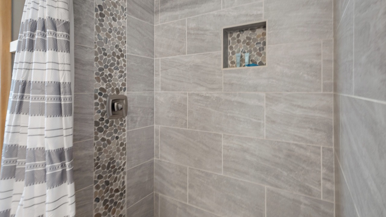 Photo of Bathroom in Red River