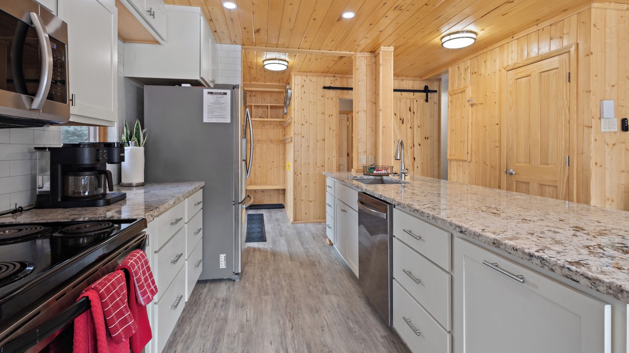 Photo of Kitchen in Red River