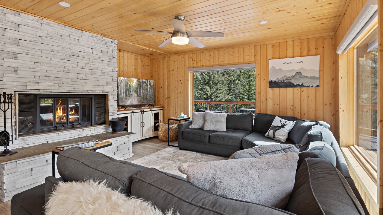 Photo of Livingroom in Red River